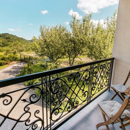 Hotel Fazenda Raiter Briukhovychi Esterno foto