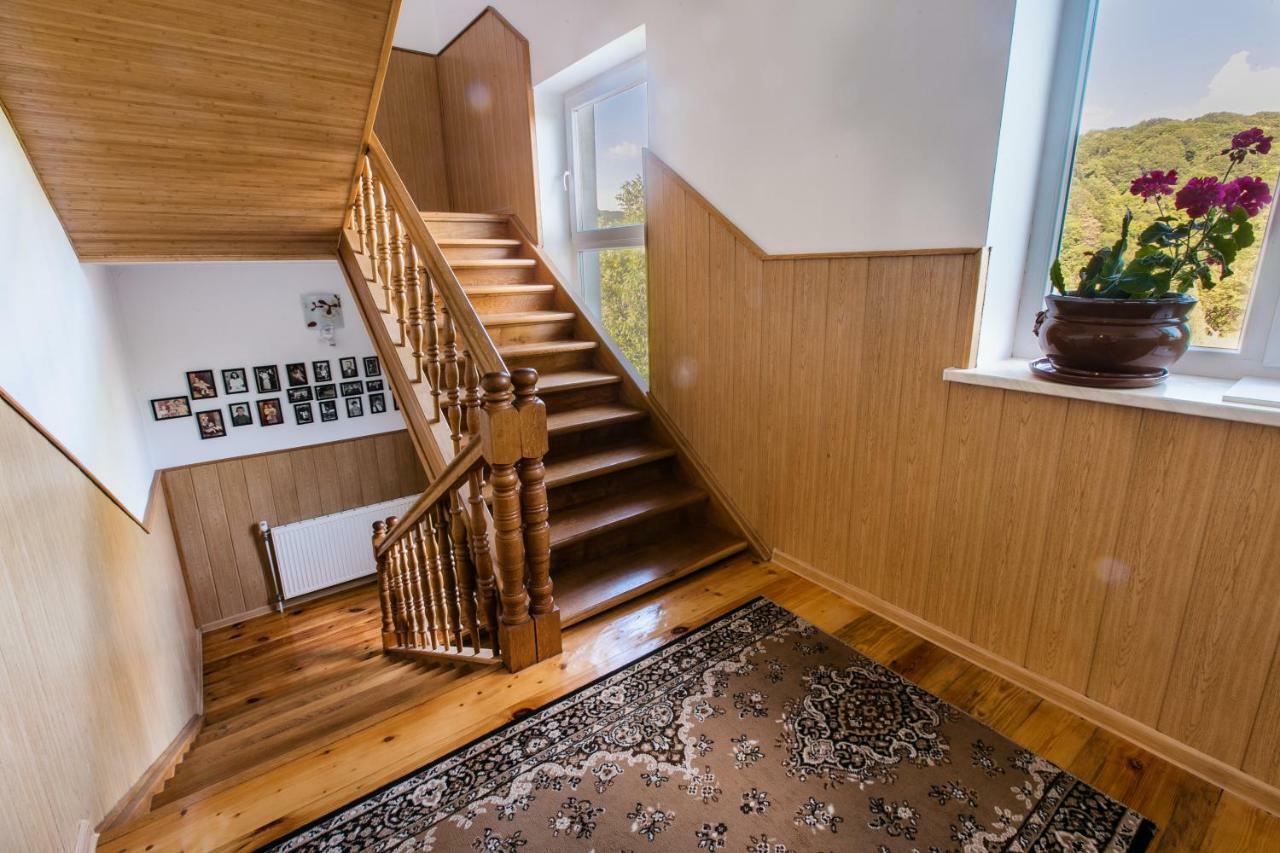Hotel Fazenda Raiter Briukhovychi Esterno foto